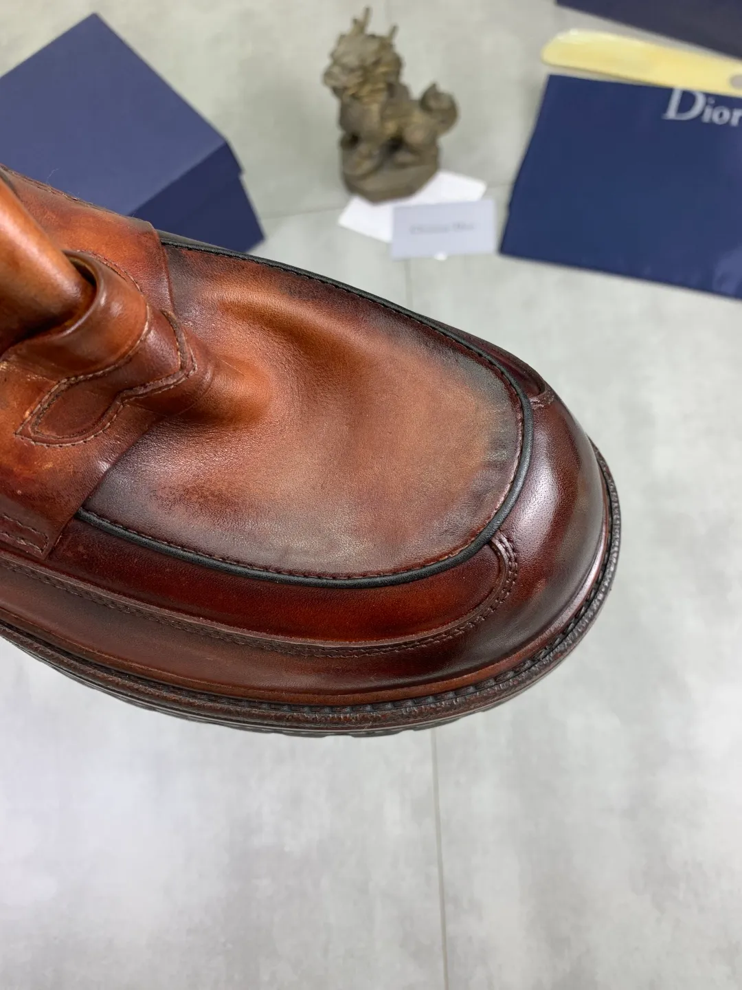 Men's shoes P520 💰【New style】Water-dyed cow lining Original order quality Dior —🆘.Dior Original order purchase, high-end leather shoes, fabric: Made of Italian imported color rubbed wrinkled cowhide➕Water-dyed cow lining/cowhide lining➕Specially available original combination outsole, fine workmanship, real shot🎬Size: 38-45 (with full set of packaging) Color: 3️⃣ colors available